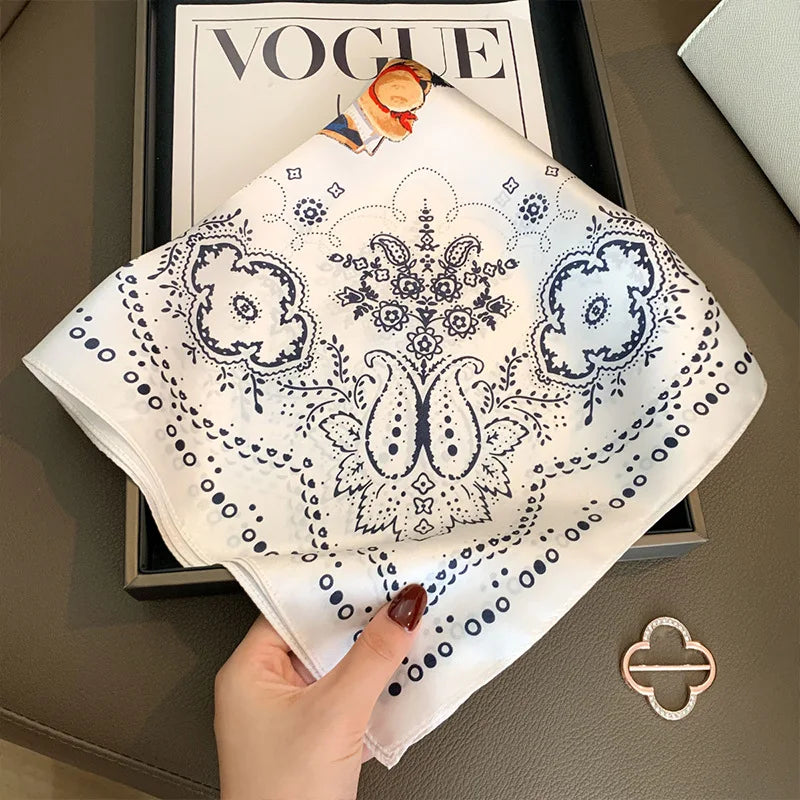 Foulard soie 100% – Motif Paisley rétro