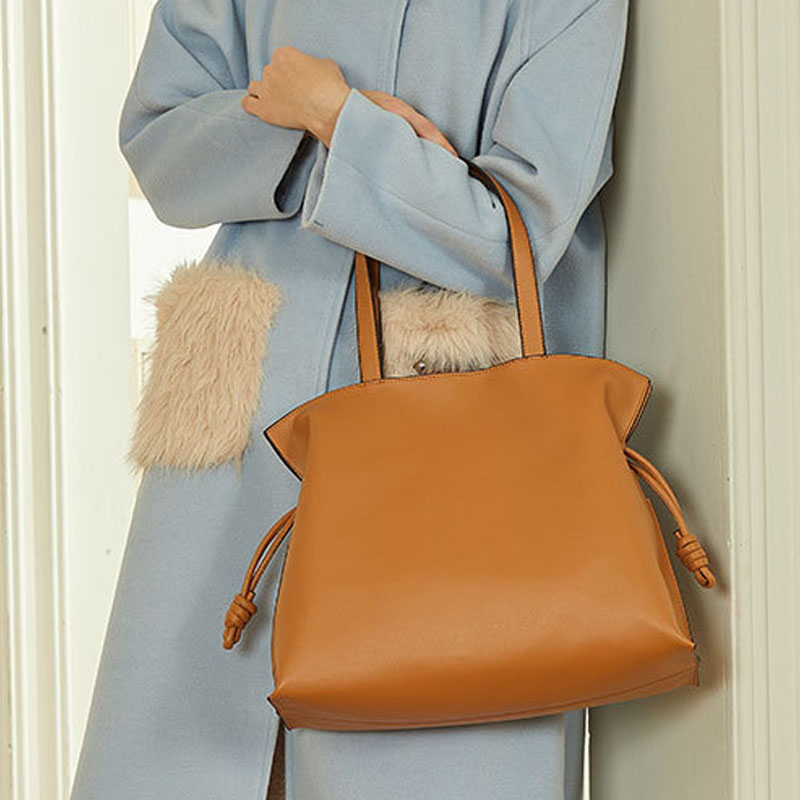 Sac à main Cuir plissé véritable – Cordon de serrage
