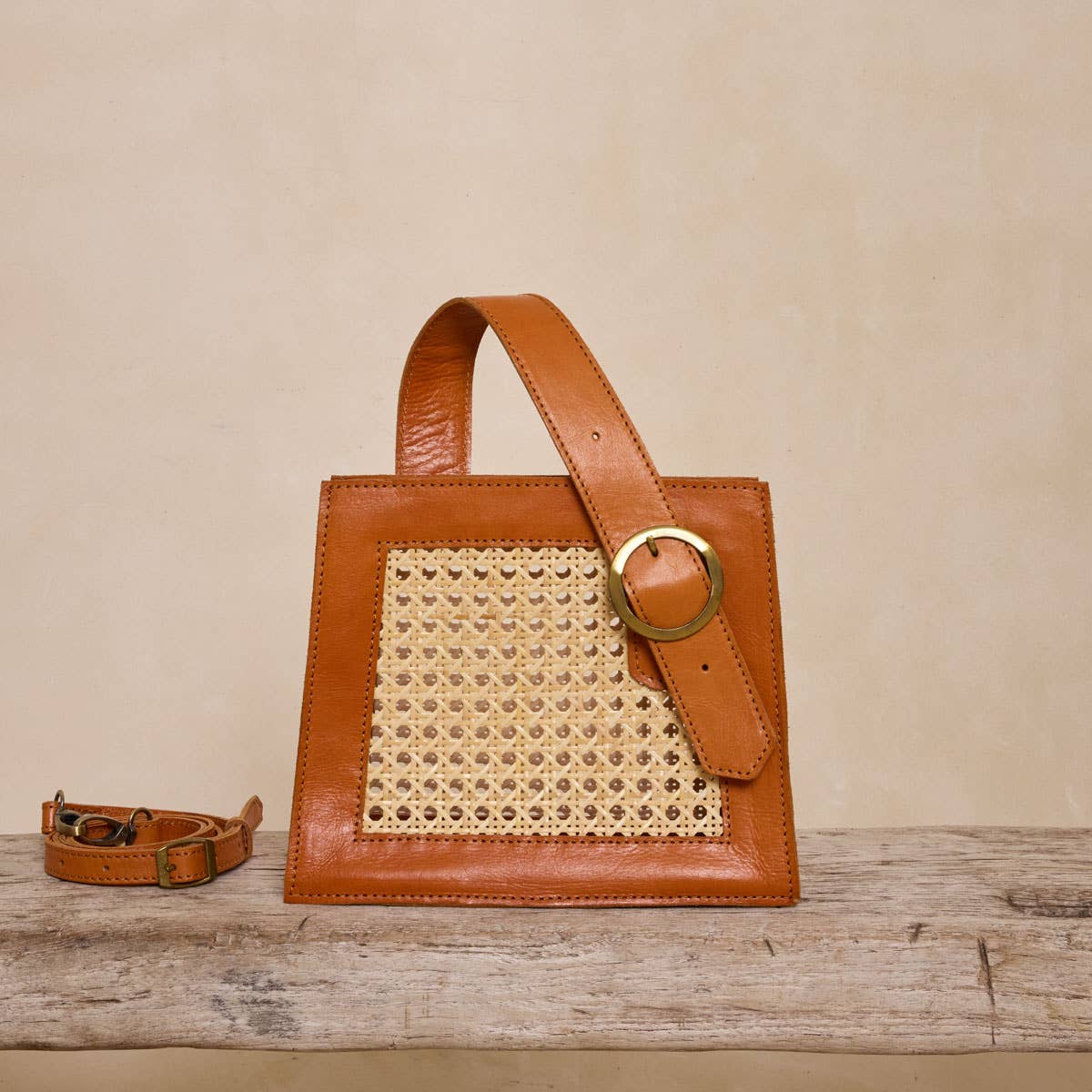 Sac à main tressé  –Bandoulière cuir & osier Style naturel
