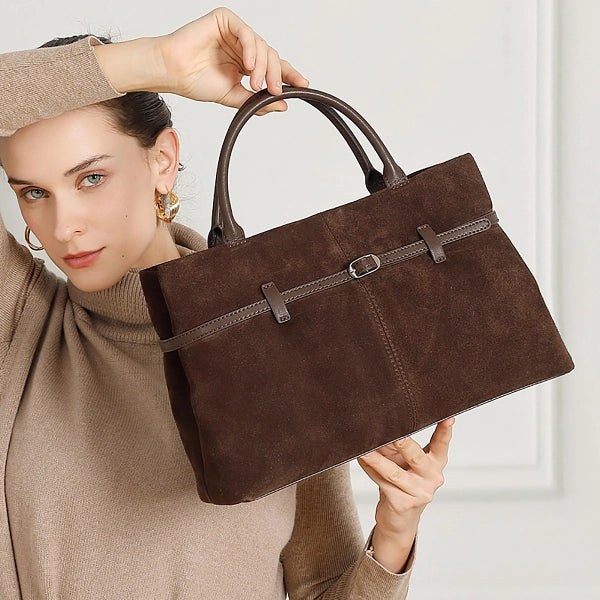 Sac Tote femme en velours – Détail Chaîne & Surpiqûres