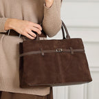 Sac Tote femme en velours – Détail Chaîne & Surpiqûres